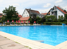 Schwimmbecken